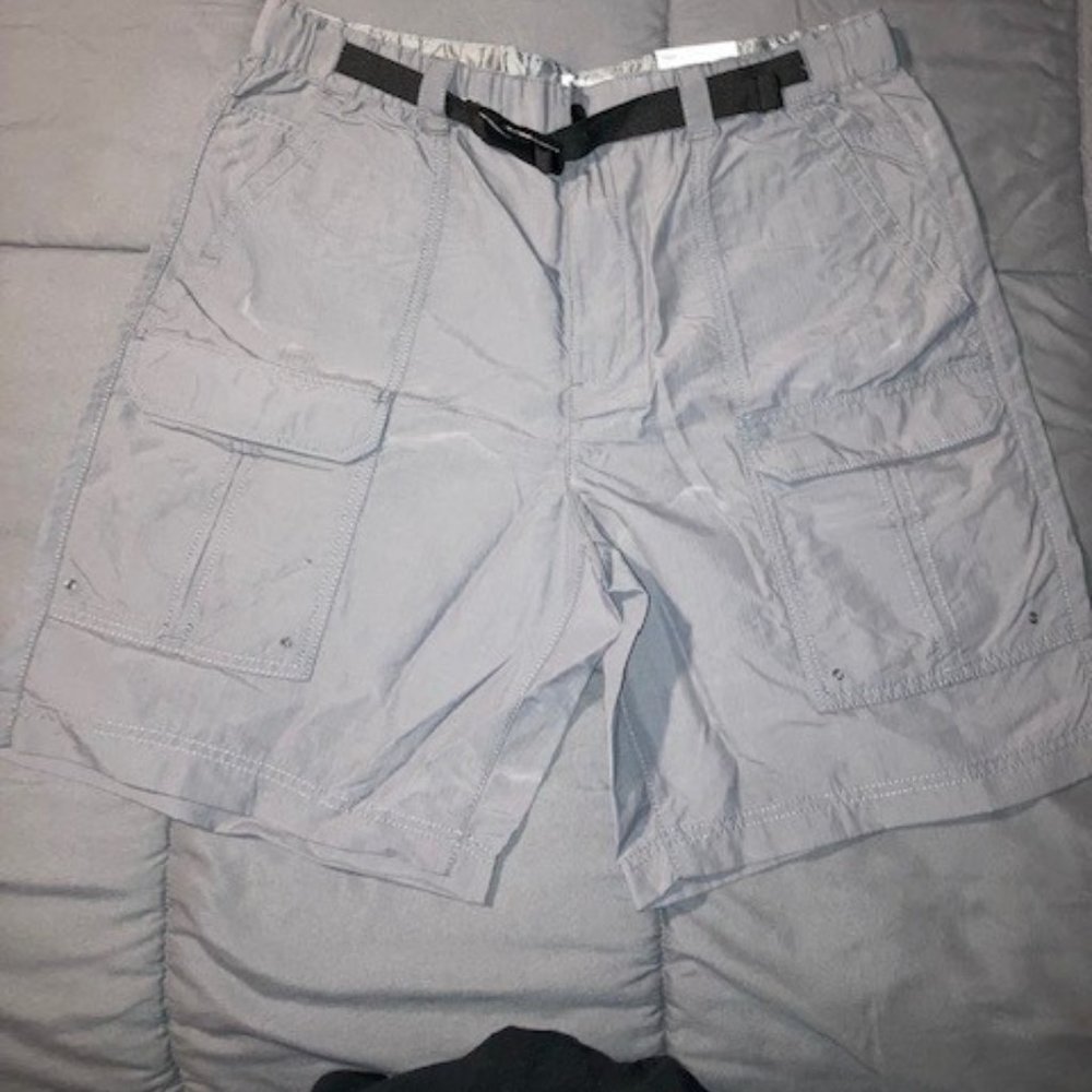 Men's Gray Cargo Shorts, Size 38